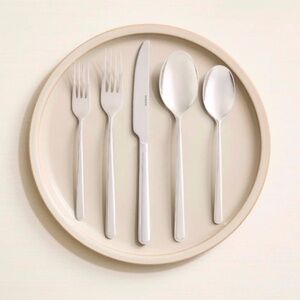 New! Quince x Sambonet Gia Minimalist 20 Piece Flatware Set